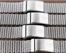 <b>为什么要采用沐鸣格子状的钢板呢？</b>