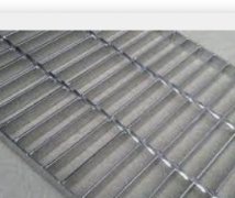 <b>钢格栅板要保证沐鸣登录板材能够牢牢的固定在</b>