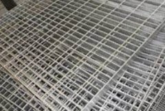 <b>热镀锌格栅板沐鸣平台的镀锌复合材料是主要原</b>