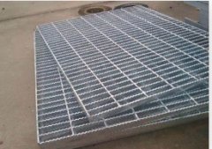 <b>齿形钢格板名防沐鸣滑钢格板有极好的防滑功效</b>